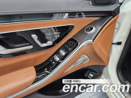 Mercedes-Benz S-Class 2022, фото 13