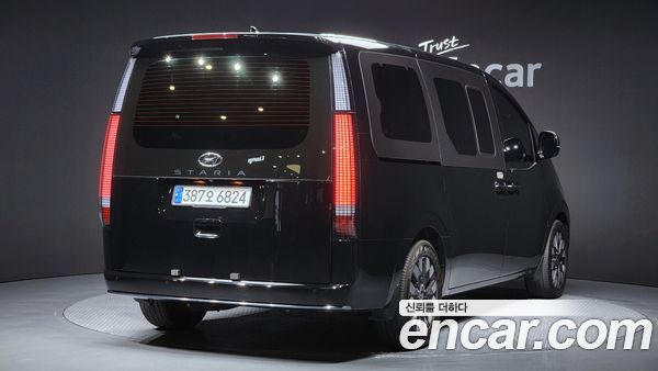 Hyundai Staria 2023, фото 2