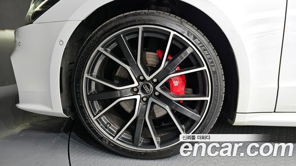 Audi A7 2022, фото 5