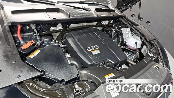 Audi Q5 2023, фото 6