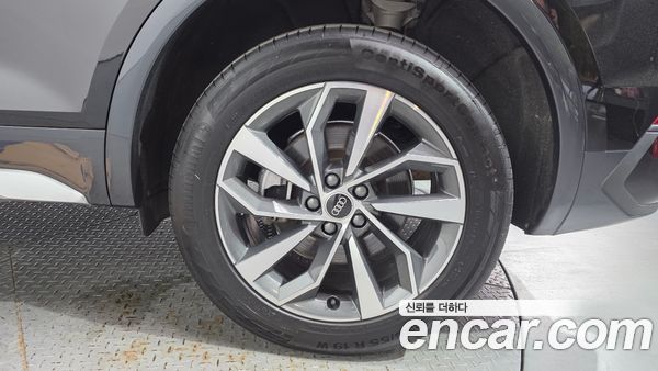 Audi Q5 2023, фото 7
