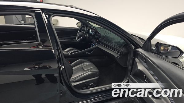 Hyundai Elantra 2022, фото 15