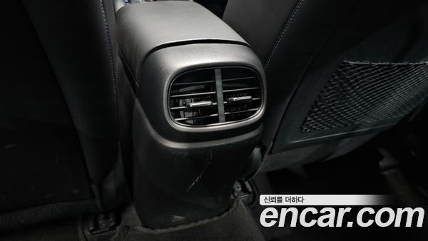 Hyundai Elantra 2022, фото 30
