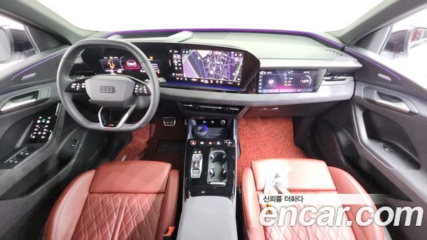 Audi SQ6 e-tron 2025, фото 10