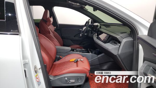 Audi SQ6 e-tron 2025, фото 16