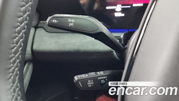Audi SQ6 e-tron 2025, фото 32