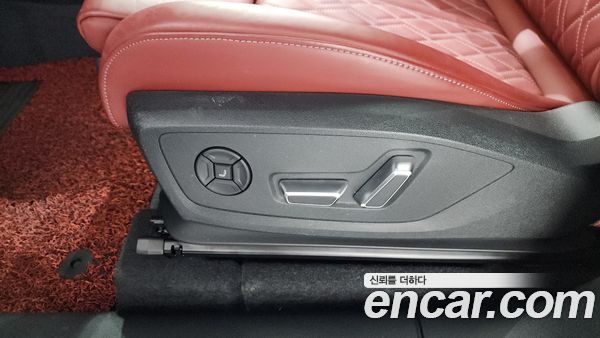 Audi SQ6 e-tron 2025, фото 34