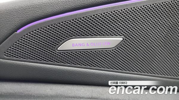 Audi SQ6 e-tron 2025, фото 40