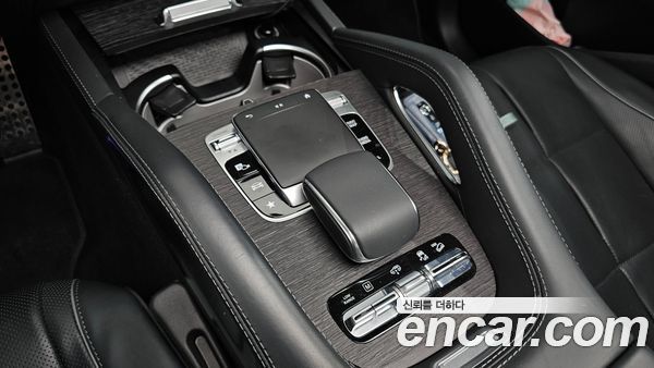 Mercedes-Benz GLS 2021, фото 32