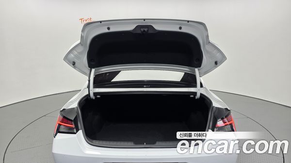 Hyundai Elantra 2022, фото 26