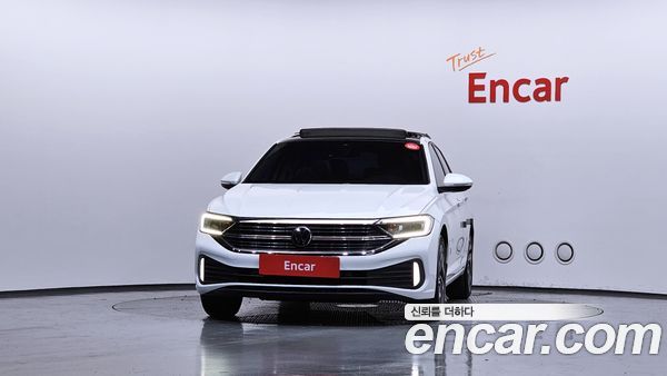 Volkswagen Jetta 2023, фото 3