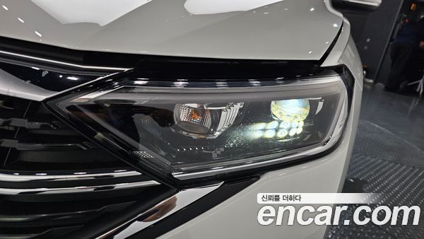 Volkswagen Jetta 2023, фото 8