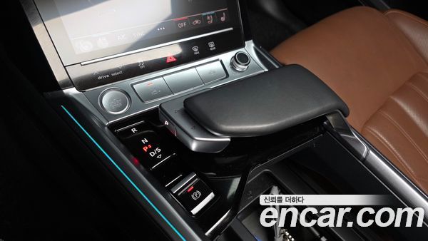 Audi e-tron 2020, фото 12
