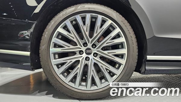 Audi A8 2023, фото 5