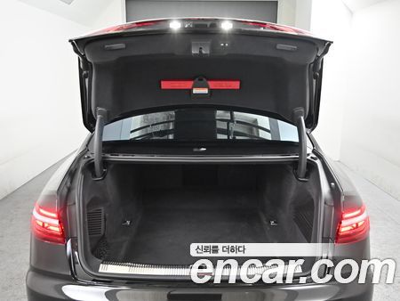 Audi A8 2023, фото 20