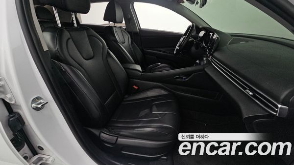 Hyundai Elantra 2021, фото 16