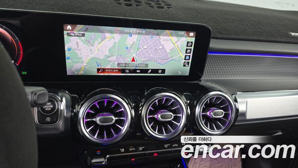 Mercedes-Benz GLB 2021, фото 20