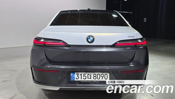 BMW 7 Series 2023, фото 5