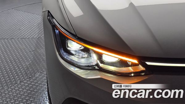 Volkswagen Golf 2024, фото 8