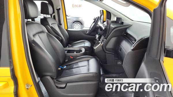 Hyundai Staria 2023, фото 16