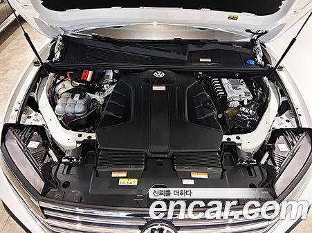 Volkswagen Touareg 2024, фото 6