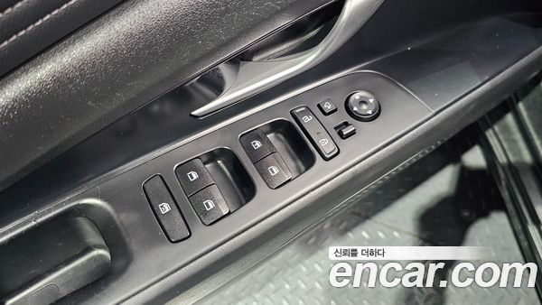 Hyundai Elantra 2021, фото 26