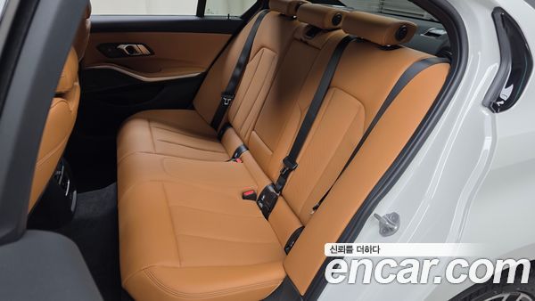 BMW 3 Series 2026, фото 16