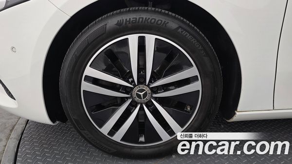 Mercedes-Benz A-Class 2021, фото 5