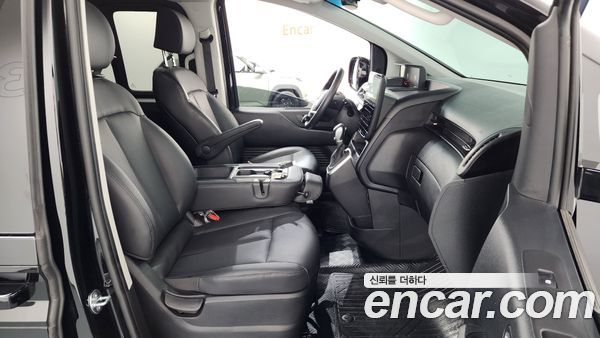 Hyundai Staria 2025, фото 16