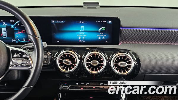 Mercedes-Benz A-Class 2021, фото 14