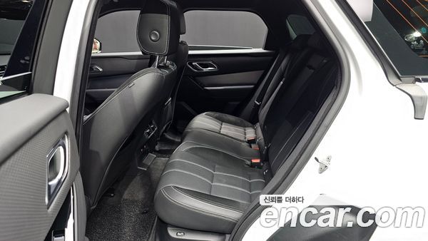 Land Rover Range Rover Velar 2023, фото 16