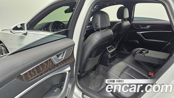 Audi A6 2022, фото 16