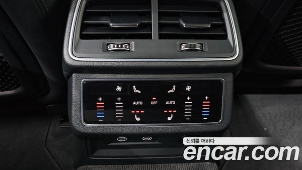 Audi A6 2022, фото 29