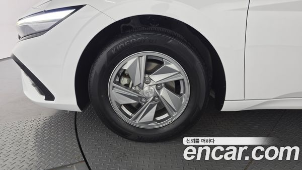 Hyundai Elantra 2024, фото 5