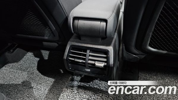 Audi Q3 2025, фото 30