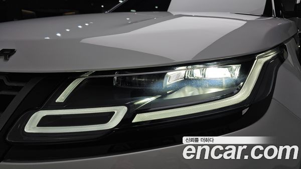 Land Rover Range Rover Velar 2022, фото 7