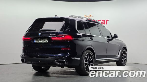 BMW X7 2021, фото 2