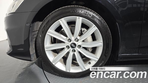 Audi A6 2021, фото 5