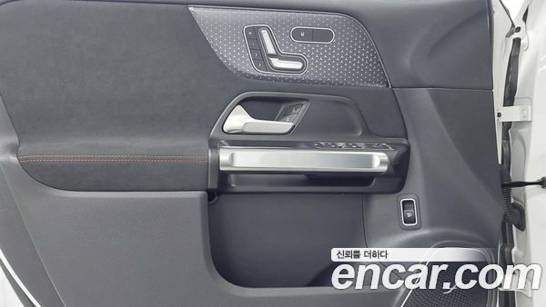 Mercedes-Benz EQB 2026, фото 15