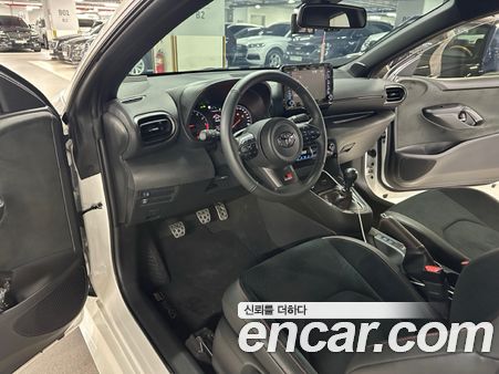 Toyota Yaris 2022, фото 12