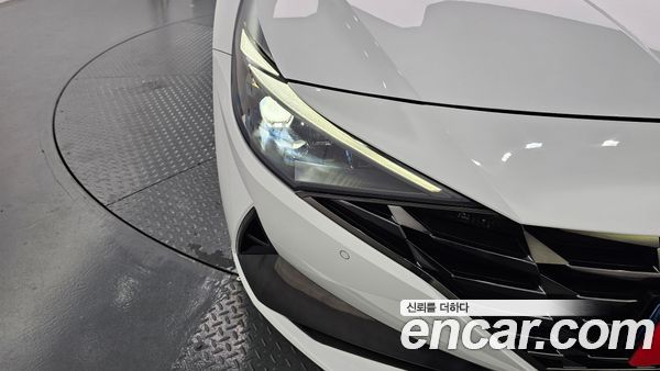 Hyundai Elantra 2023, фото 8