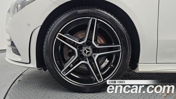 Mercedes-Benz CLA 2021, фото 4