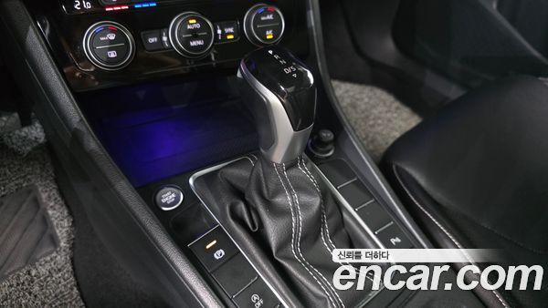 Volkswagen Jetta 2023, фото 12