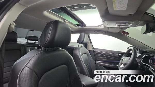 Volkswagen Jetta 2023, фото 26