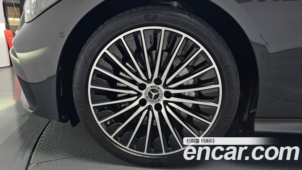 Mercedes-Benz CLE 2025, фото 4