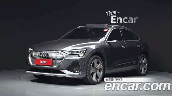 Audi e-tron 2022