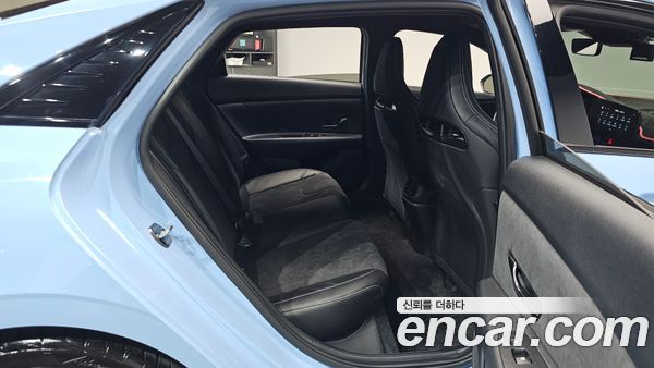 Hyundai Elantra 2022, фото 17