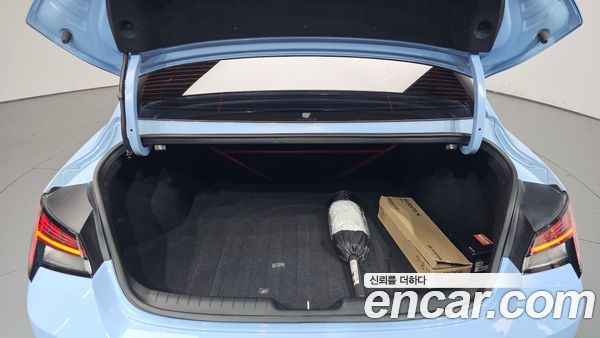 Hyundai Elantra 2022, фото 25