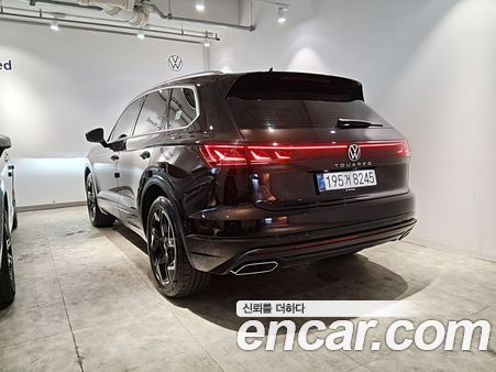 Volkswagen Touareg 2024, фото 3