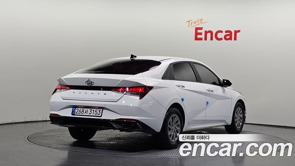 Hyundai Elantra 2021, фото 2